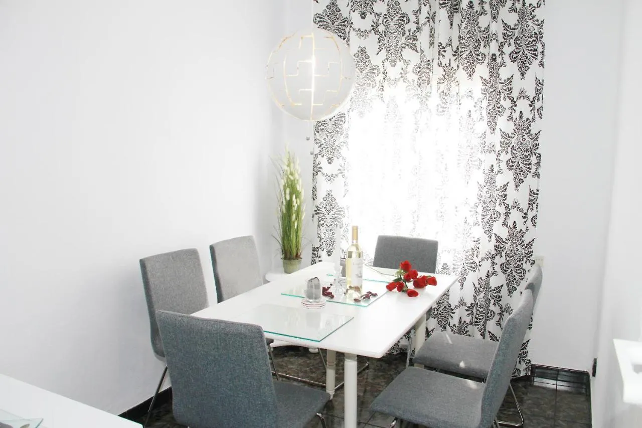 Shiny Per Family Apartment Malaga